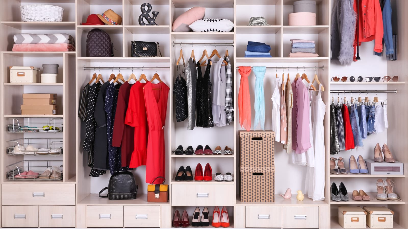 What Is the Best Way to Organize a Storage Closet? - Great Shine