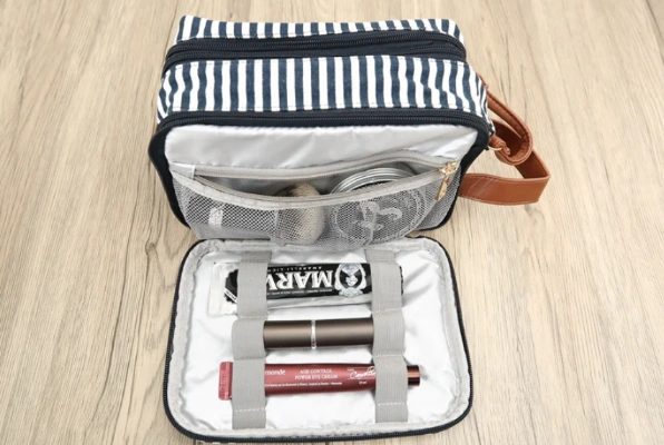 custom toiletry bag 1