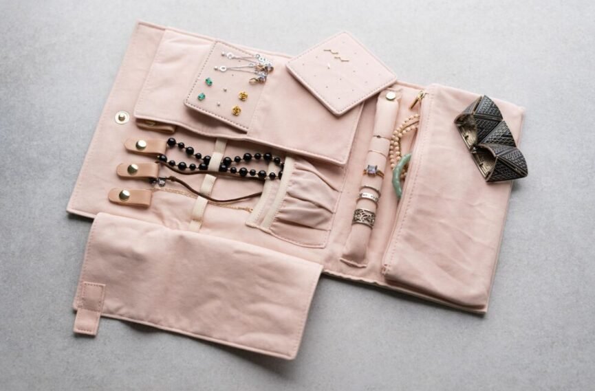 hanging zippered jewelry organizer