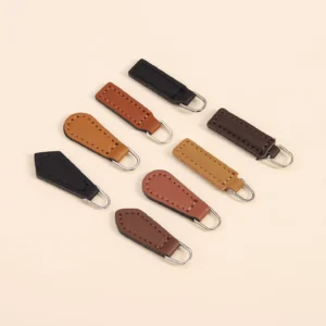 zipper detail for custom travel organizers