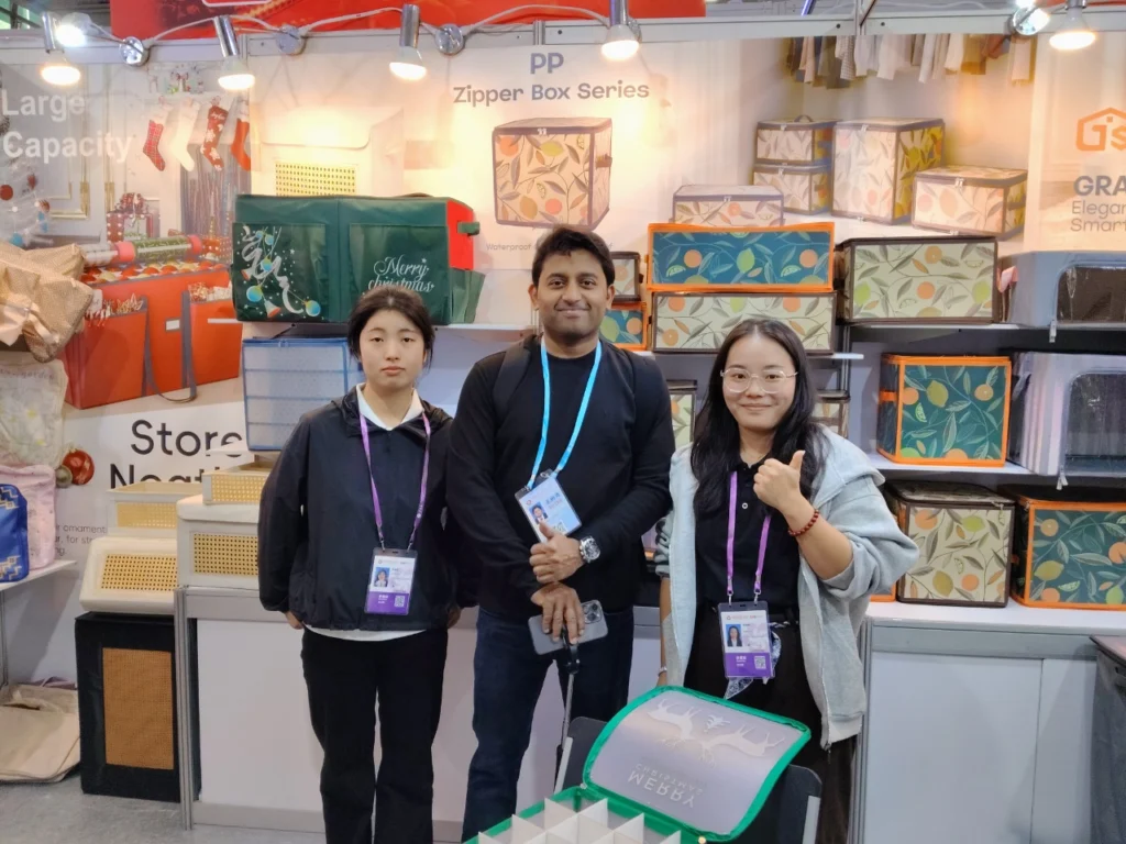 Great Shine team meeting a buyer at a storage products trade show