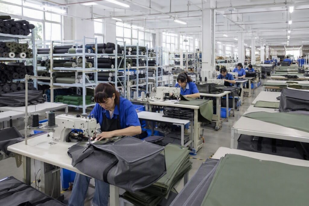 Great Shine moving bag production floor